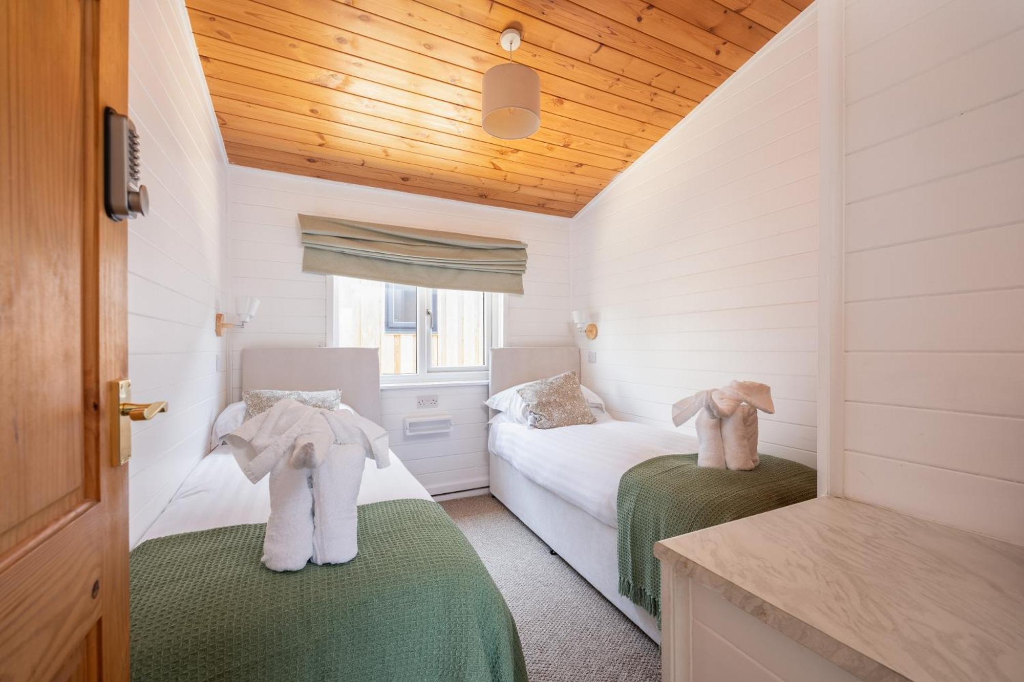 West Chalet At Tapnell Farm ヤーマス エクステリア 写真