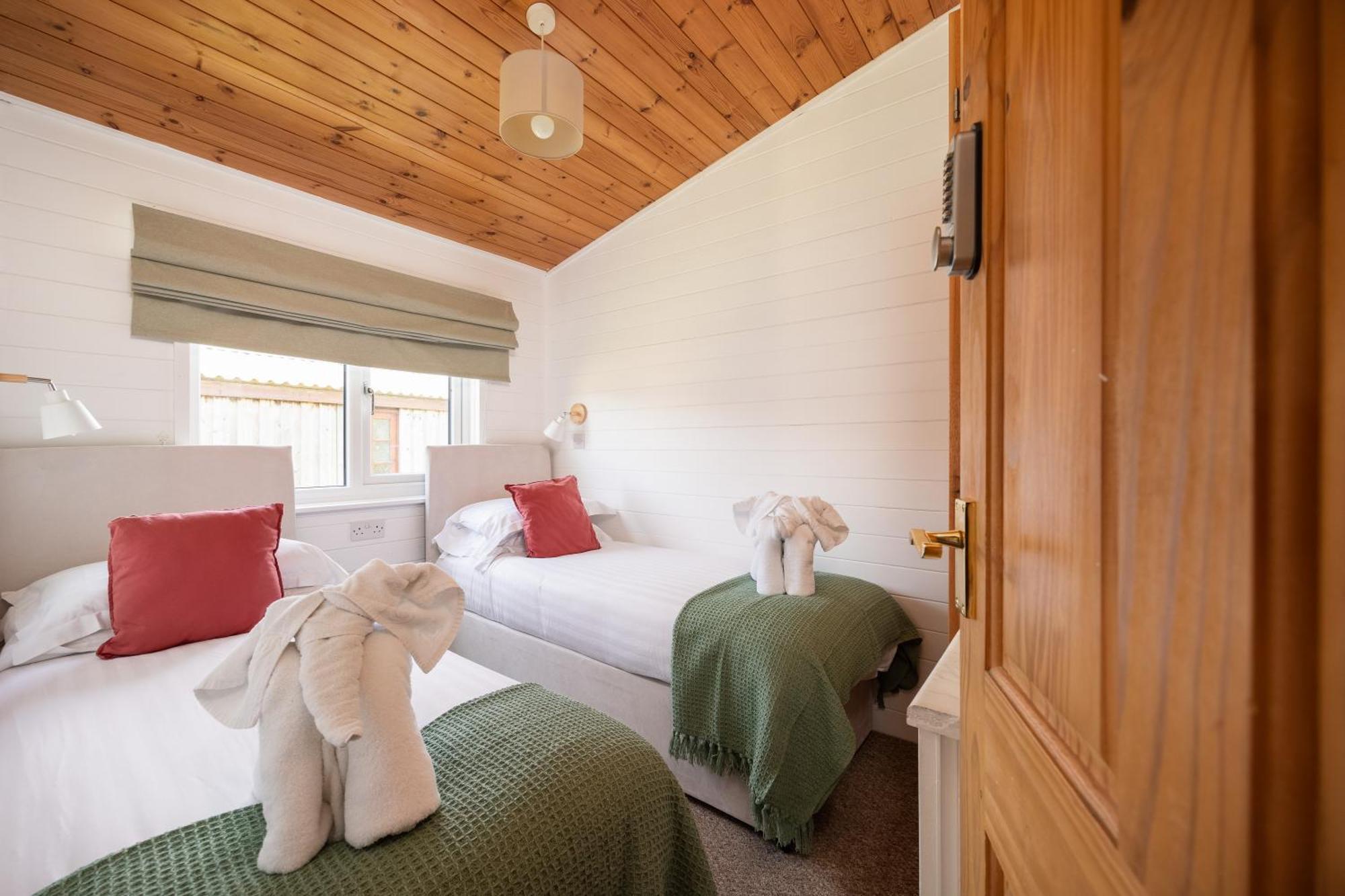 West Chalet At Tapnell Farm ヤーマス エクステリア 写真